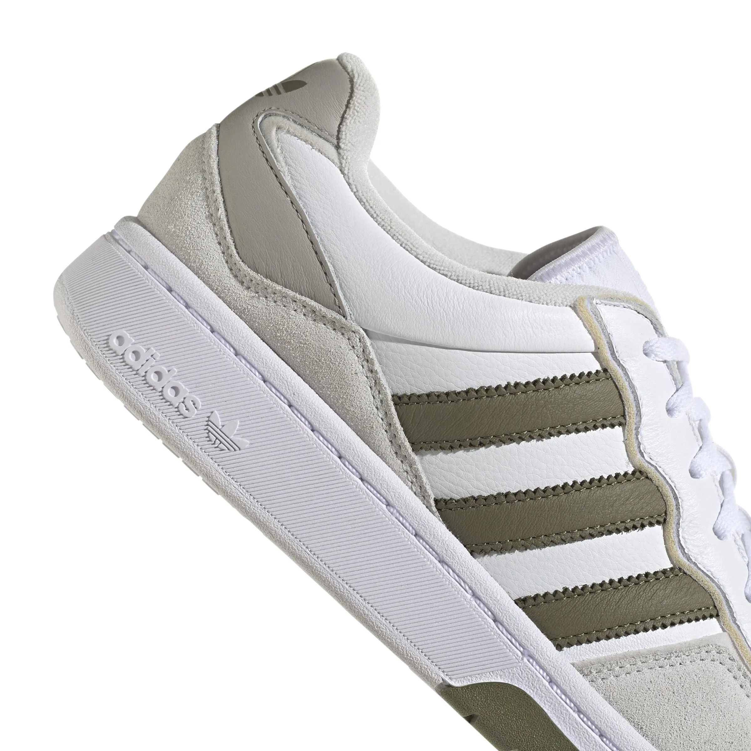 Adidas Courtic Sneaker white olive GX4370